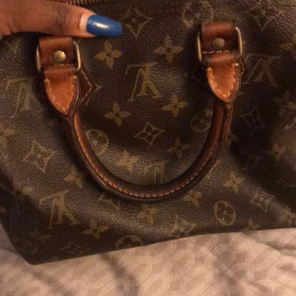 Authentic Louis Vuitton - Picture 3 of 3
